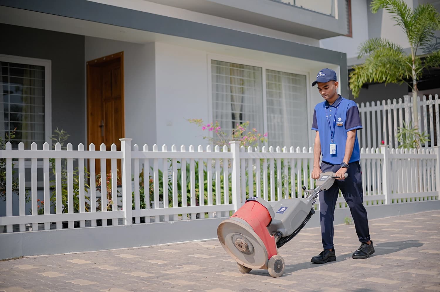Handy sQuad Academy training session
